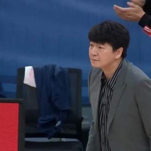 痛快！山东狂赢黑马27分，斩获8连胜，3外援合砍72分，高诗岩哑火