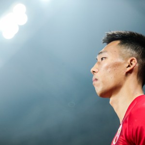 开云APP-贺惯告别海港：十年征程一生眷恋​，海港已是我青春的注脚